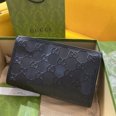 Gucci Clutch Bags